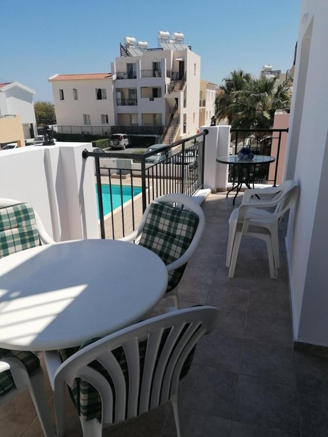 3 Bedroom 2 Bathroom Spacious Apartment With Communal Pool Polis Exterior photo