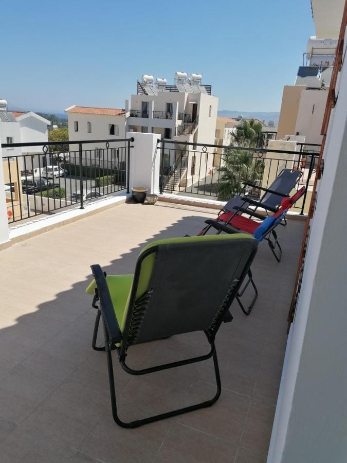 3 Bedroom 2 Bathroom Spacious Apartment With Communal Pool Polis Exterior photo